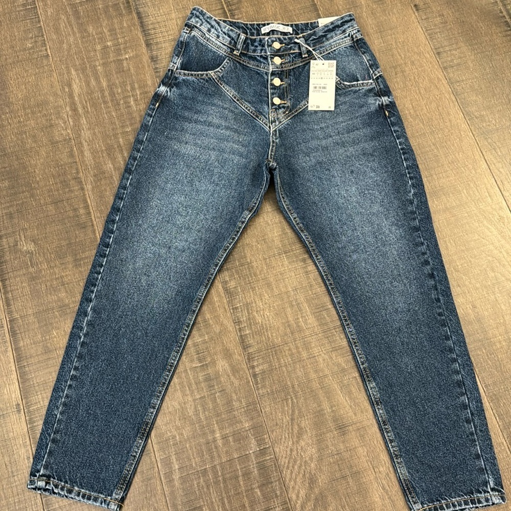 NWT HIGH RISE JEANS SIZE 8 - Picture 3 of 17